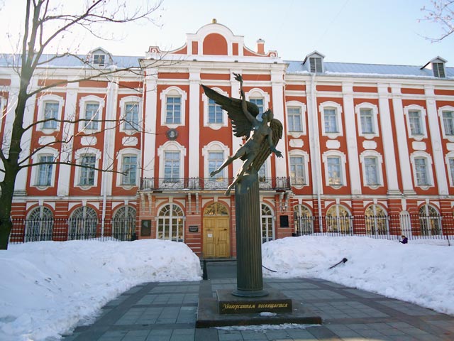 Бесплатные экскурсии по особнякам и дворцам Санкт-Петербурга